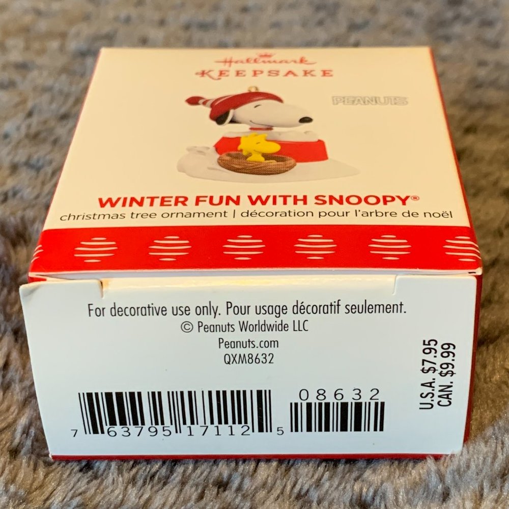 Hallmark Keepsake Ornament (2017): Peanuts Winter Fun With Snoopy & Woodstock - Picture 4 of 4